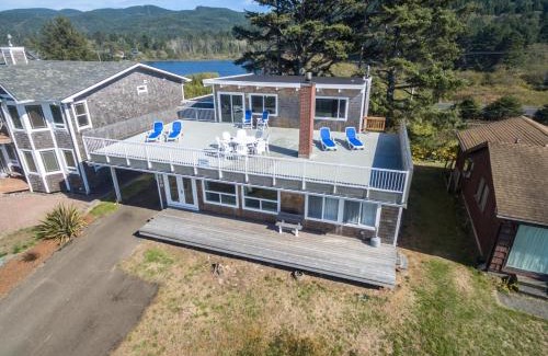 Rockaway Beach House | The Strand at Twin Rocks