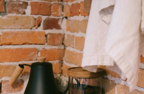 Holland Apartment | The Studio at Blackberry Manor