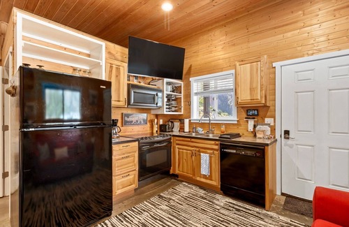Cascade Apartment | The Studio at Prewett Creek, near Missouri River!