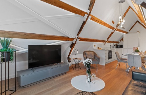 Chipping Campden Cottage | The Studio Cottage - pet friendly in Broad Campden near Chipping Campden