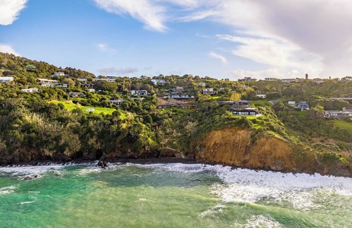 Tutukaka Cottage | The Studio - Knights in Residence Tutukaka Apartment