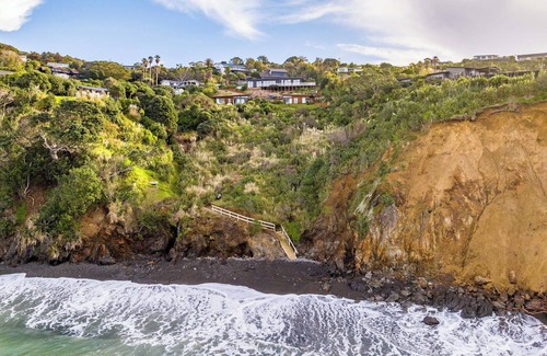 Tutukaka Cottage | The Studio - Knights in Residence Tutukaka Apartment