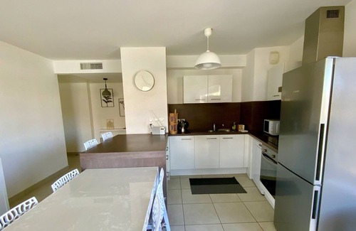 Port Marianne Apartment | The Sublime- View, air conditioning and parking!