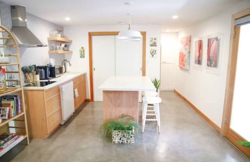 Eagle Rock Apartment | The Suite On York (Private Studio In Eagle Rock)