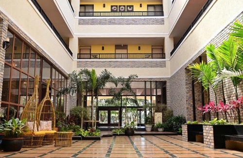Pachmarhi Hotel | The Summer House, Pachmarhi - AM Hotel Kollection