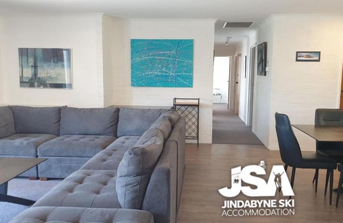 Jindabyne Apartment | The Summit 15