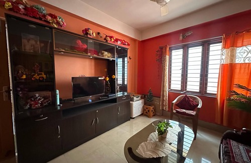 Siliguri Apartment | The Sun-Beam Retreat - 2-bedroom apartment in Siliguri with AC, WiFi