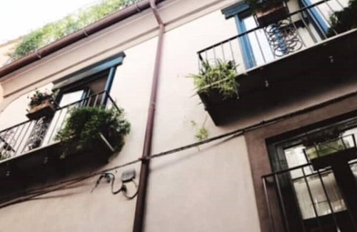 Piano di Sorrento Condo | The Sunny Mansard + Small Garden
