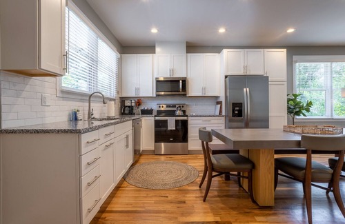 Woodfin Villa | The Sunny Side | A Modern Mountain Retreat Near Downtown | Hot Tub