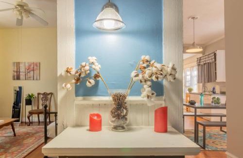 Columbus Apartment | The Sunny Southern Manse Front Walk Downtown