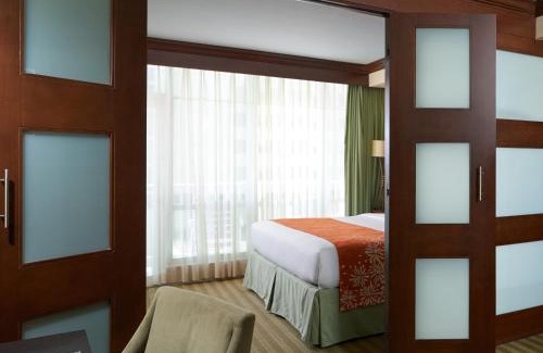 Sunny Isles Beach Resort | The Sunny