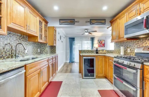 Sunrise House | The Sunrise Oasis