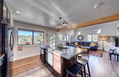 Salida House | The Sunset House Mountain View Cabin