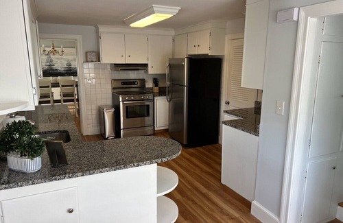 Marblehead House | The Sunset Lighthouse Marblehead - Exclusive Waterfront 3brm/2.5bath Home