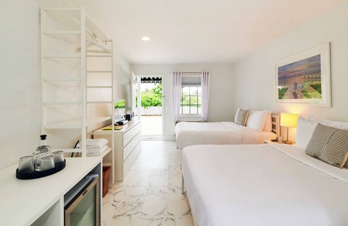 Culloden Shores Hotel | The Sunset Montauk