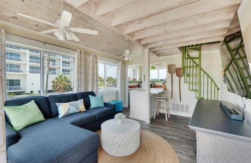 Villa Primera House | The Surf Shack by Gulf Coast Getaways
