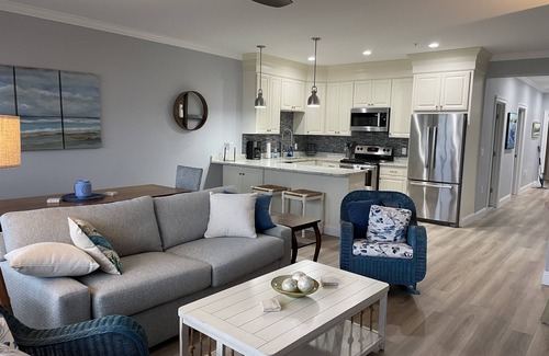 Hampton Condo | The Surf - steps to the beach