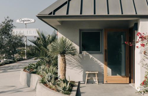 Eastern Malibu Hotel | The Surfrider Malibu