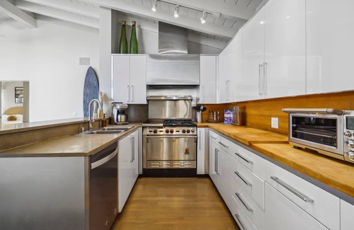 Eastern Malibu House | The Surfrider Villa by Stay Awhile Villas