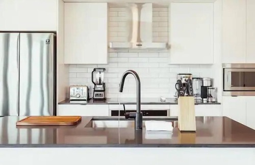 Downtown Kelowna Condo | The Surfside - Downtown