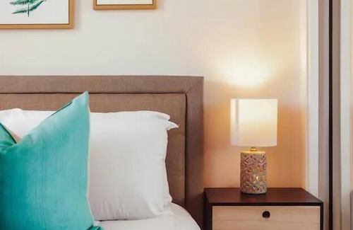 Downtown Kelowna Condo | The Surfside - Downtown