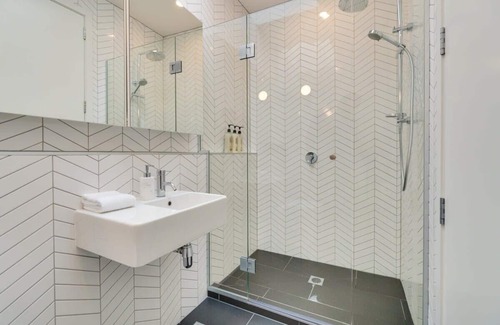 Te Aro Apartment | The Swan Penthouse Su