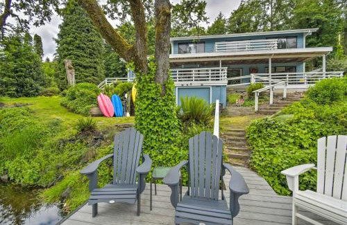 East Olympia House | The Swedish Fish Getaway on Lake Saint Clair!