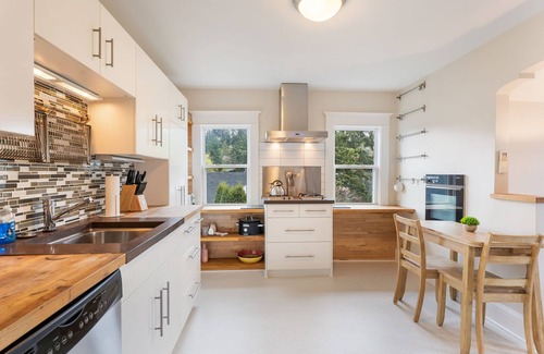 North Tabor House | The Tabor Nest