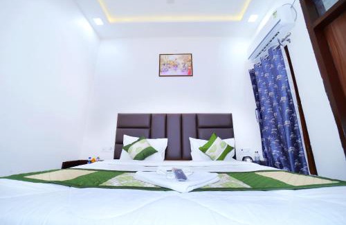 Taj Ganj Hotel | The Taj Wings Home Stay