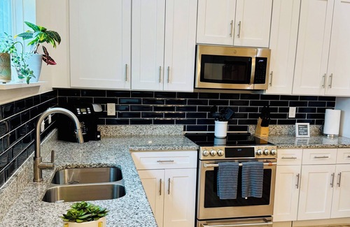 Near East Side House | The Taste of San Antonio: Downtown/Alamodome/Pearl/Riverwalk