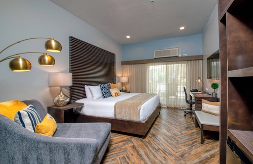 Cottonwood Hotel | The Tavern Hotel