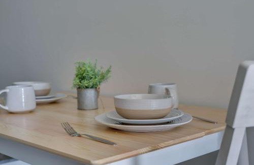 Eau Claire Apartment | The Terra Flat DT Skyline Views