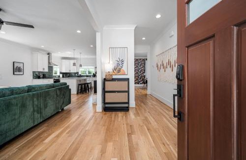 Durham House | The Terra Haus - 4BR Modern Boho Retreat