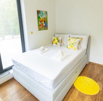 Varna Apartment | THE TERRACE lounge apartment by RV Apartments
