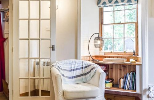 Cupar House | The Thatched Cottage