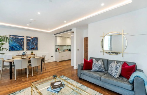 Queen's Gate Apartment | The Theodore Suite - Close to Kensington Palace