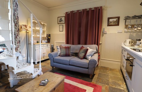 Ruswarp Cottage | THE TICKET OFFICE, pet friendly, character holiday cottage in Ruswarp