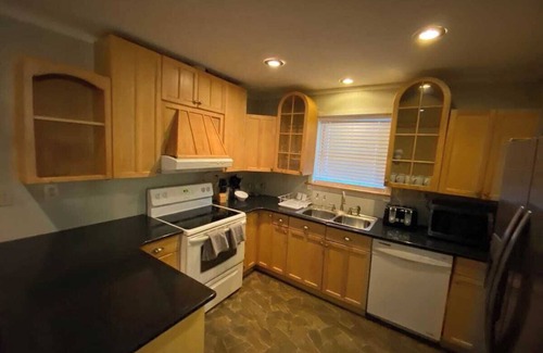 Norfolk House | The Tidewater Riverfront