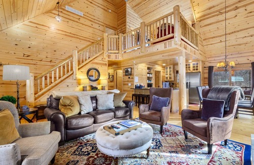 Saugatuck Villa | The Timber Nest "Goshorn lake dock, pool, town"