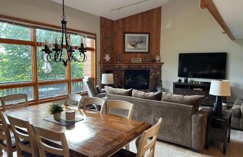 Bretton Woods House | The Timberview - 4 Bedroom Air Conditioned Townhouse