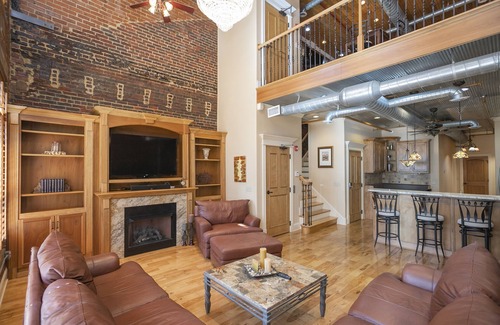 Downtown Nashville Condo | The Titan Penthouse- Lofts at Noel Court, Downtown