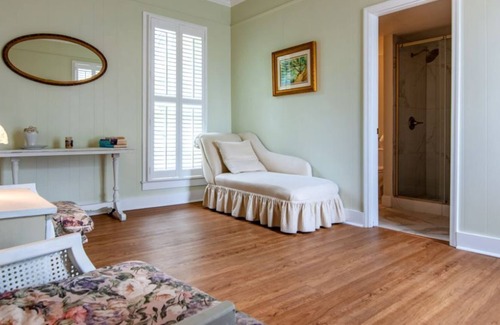 Lynchburg House | The Tolley House is one of the most storied and elegant homes in the region!