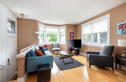Traverse City House | The Townhouse in the Heart of the City