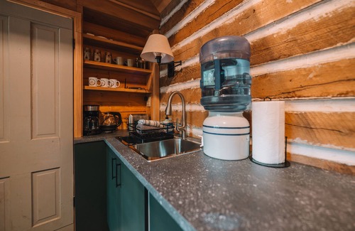 Stanton Hotel | The Tradewinds Treehouse: Family Friendly With A Hot Tub
