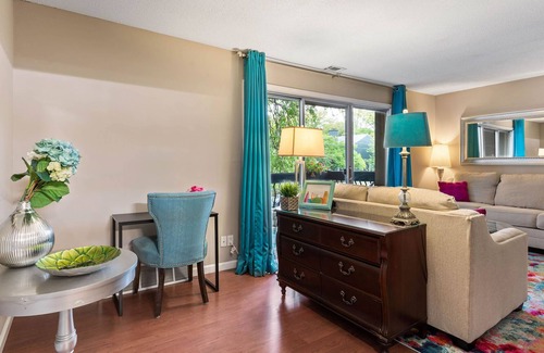Westport Condo | The Traveler - Walkable Westport Condo + Parking