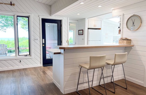 Harbor Springs Cottage | The Treehouse @ Old Trail | Tunnel of Trees | Lake Michigan Access