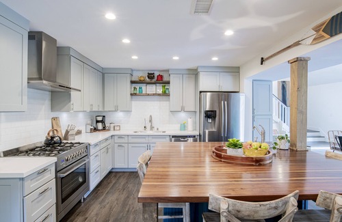 Gulf Breeze House | The Treehouse on the Sound - Bring your Boat! EV Charging!