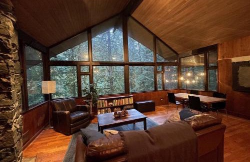 North Bend House | The Treehouse