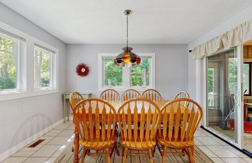 Thompsonville House | The Treehouse