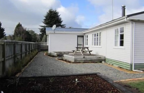 Owhango House | The Triple H - 4 bedroom Comfortable Holiday Home